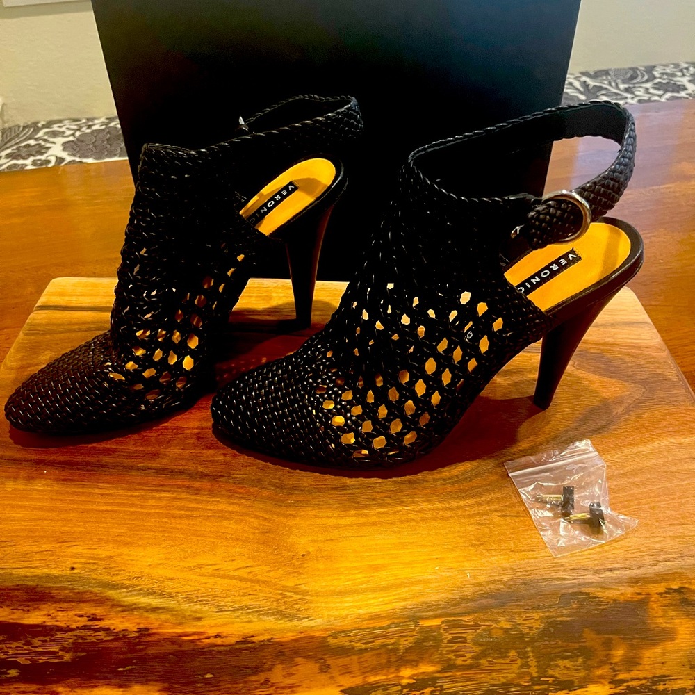 New Veronica Beard Leather Woven Booties - EU 38